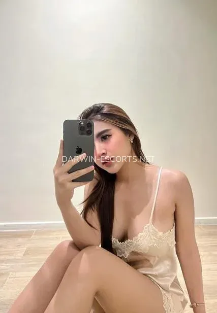 Darwin escorts Camryn — 6