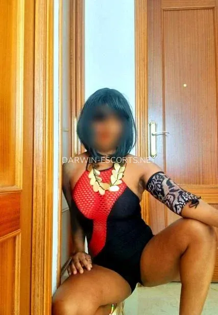 Darwin escorts Sophie — 1