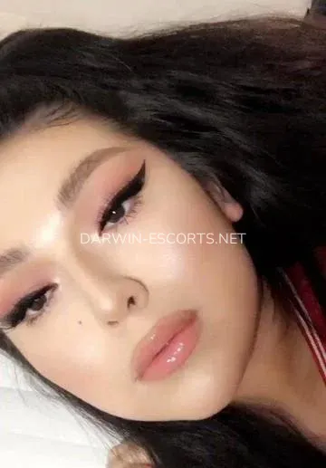 Darwin escorts Mafalda — 1