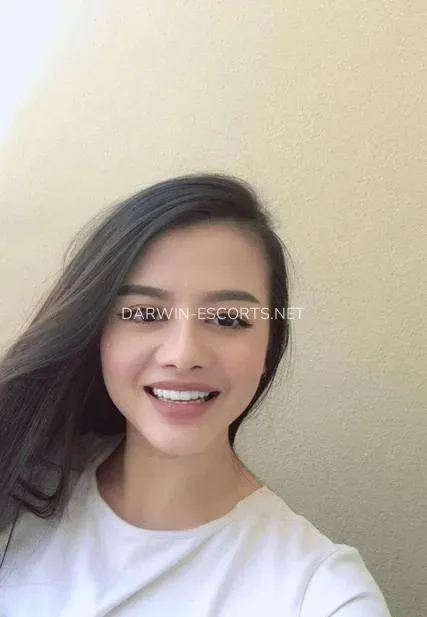 Darwin escorts Cheyenne — 1