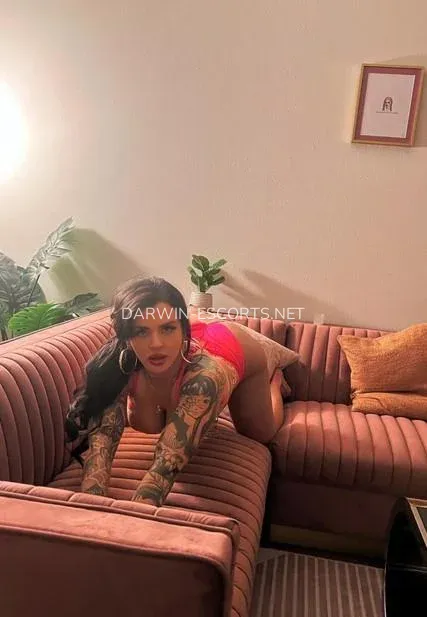 Darwin escorts Jade — 4