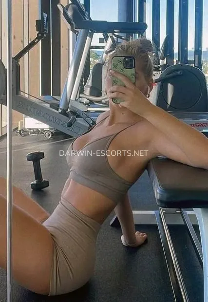 Darwin escorts Jamie