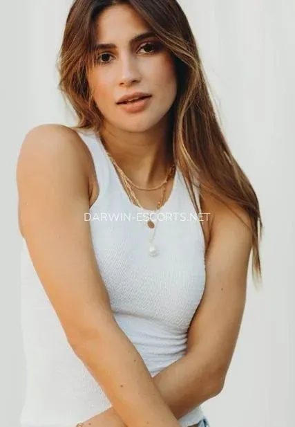 Darwin escorts Elisabeth — 5