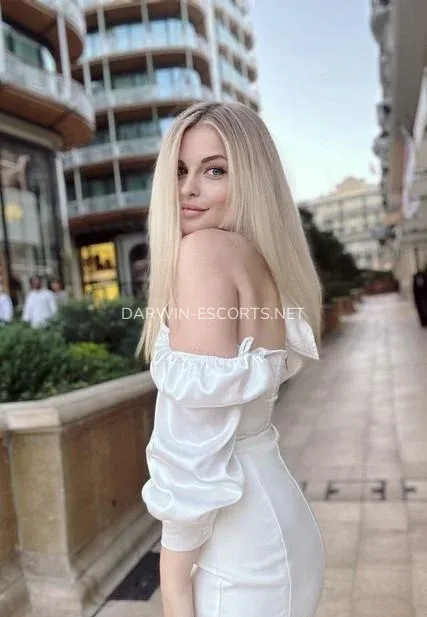 Darwin escorts Erica — 6