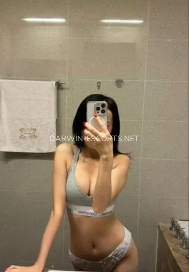 Darwin escorts Ingrid — 4