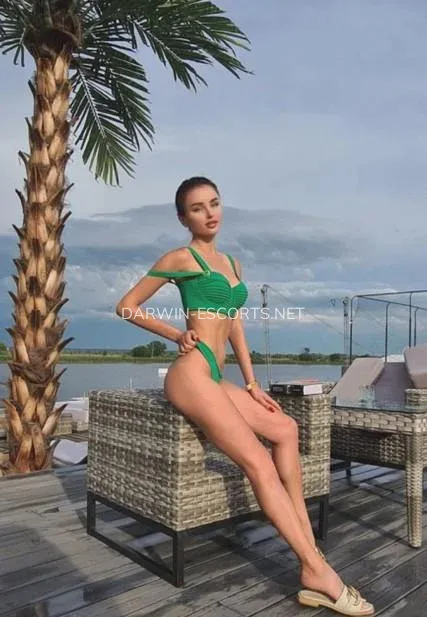 Darwin escorts Inga — 1