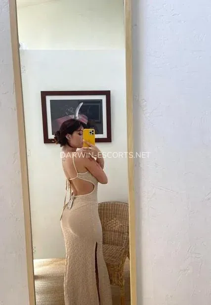 Darwin escorts Oriana — 8