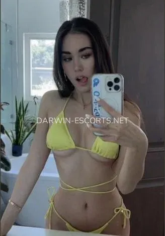 Darwin escorts Alexandra — 1