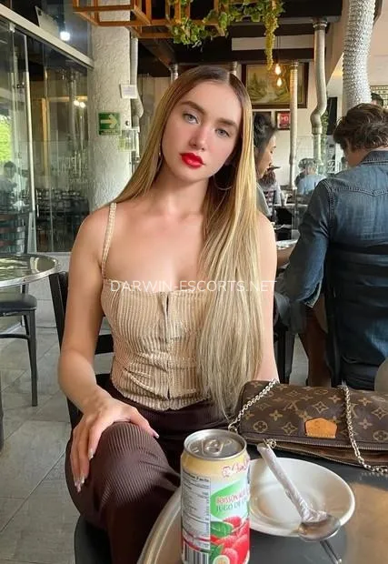 Darwin escorts Ingeborg — 2