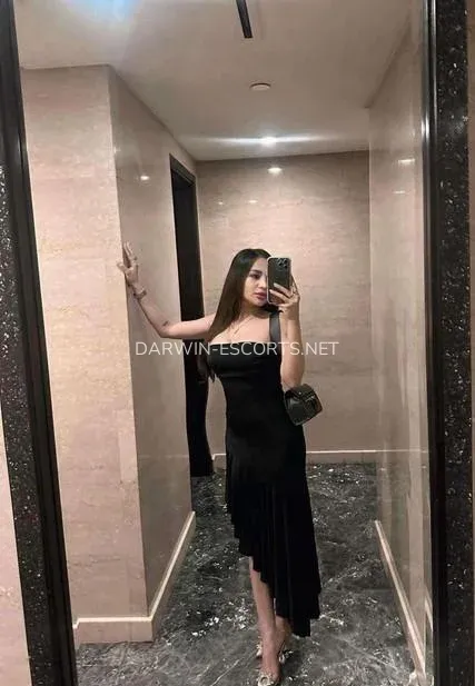 Darwin escorts Alexandra — 3