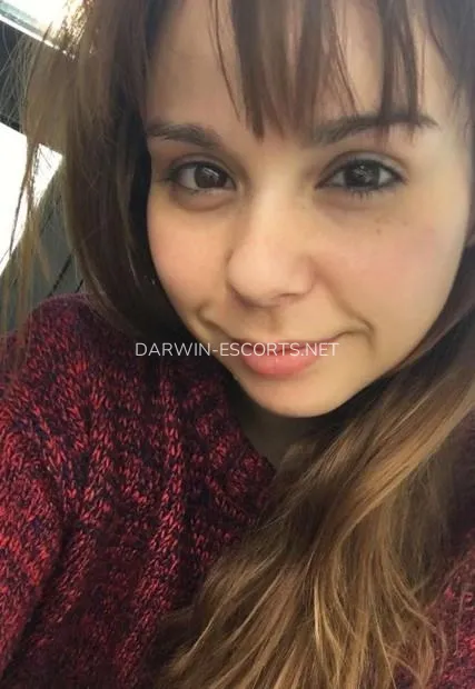 Darwin escorts Liliana — 2