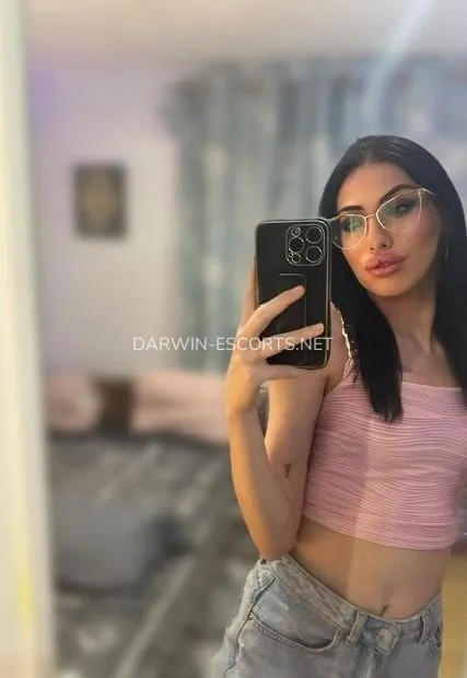 Darwin escorts Annika — 2