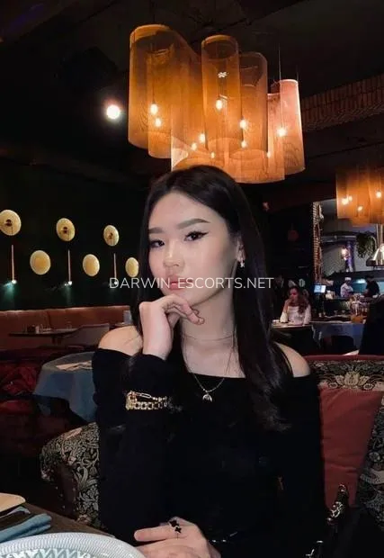 Darwin escorts emelie