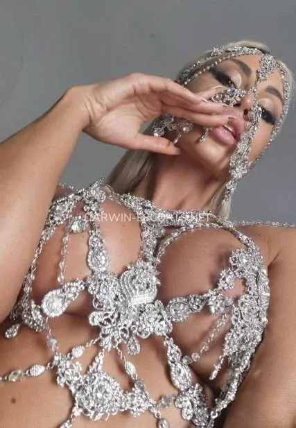 Darwin escorts Camilla — 8