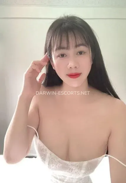 Darwin escorts Shelby — 6