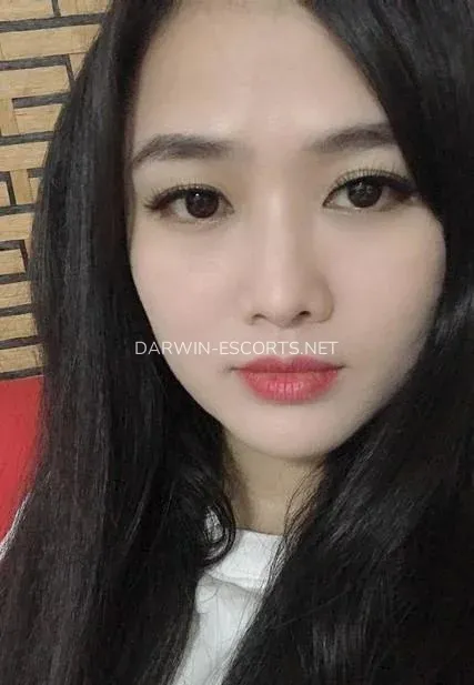 Darwin escorts Silvia — 4