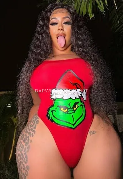 Darwin escorts Milagros — 2