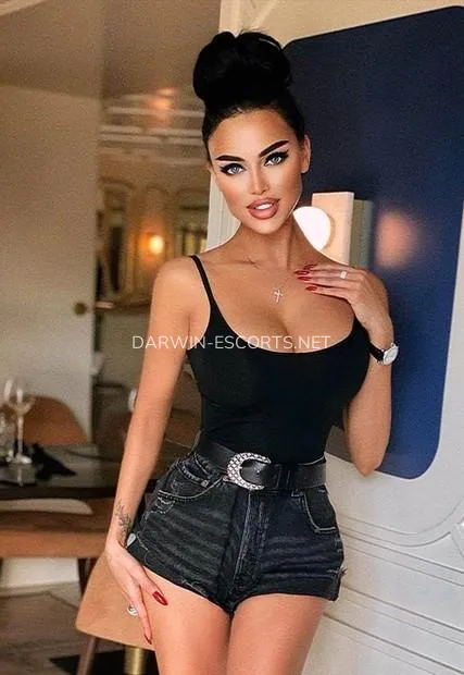 Darwin escorts Charlotte — 2