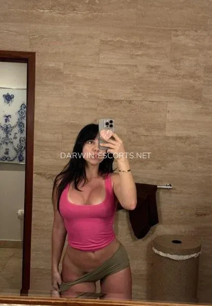 Darwin escorts Cheyenne — 3