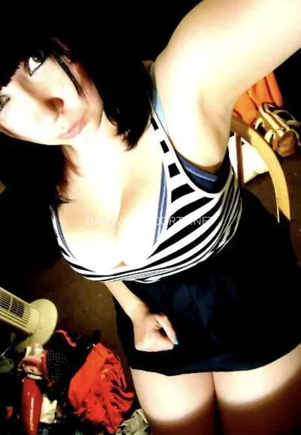 Darwin escorts Skylar — 1