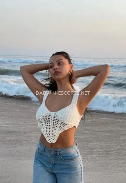 Darwin escorts Ella — 5