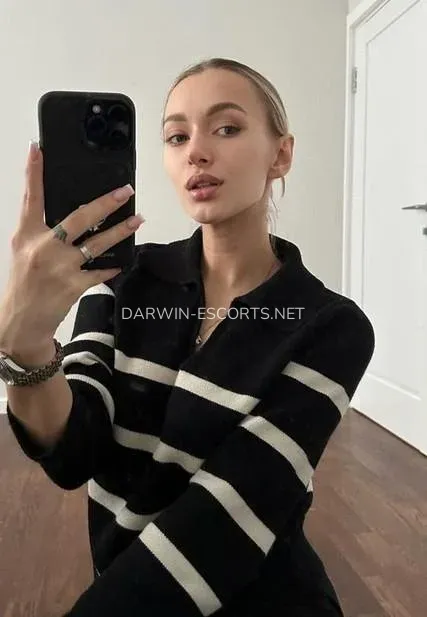 Darwin escorts Jadyn — 9