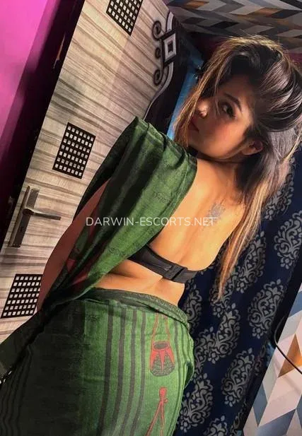 Darwin escorts Chelsea — 4