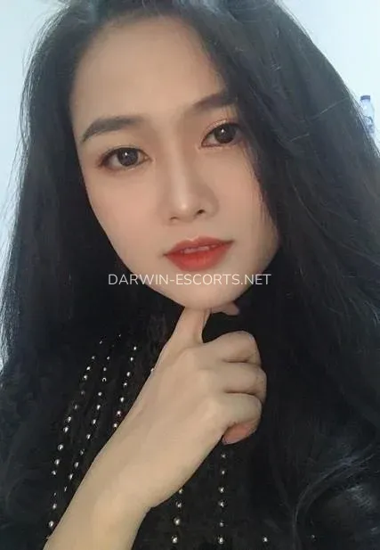 Darwin escorts Silvia — 1