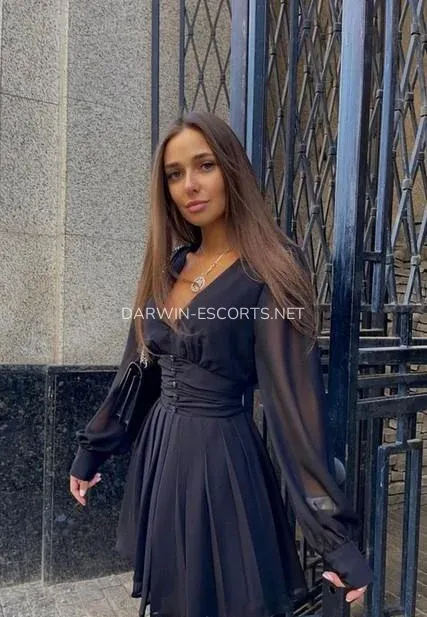 Darwin escorts Jazmine — 4