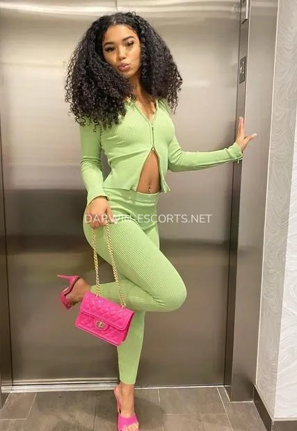 Darwin escorts samantha