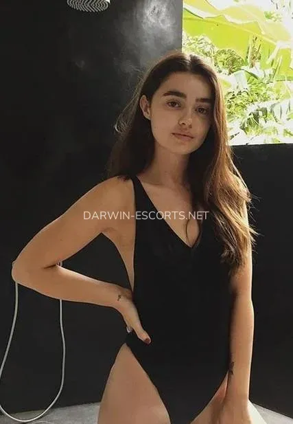 Darwin escorts Cristina — 4