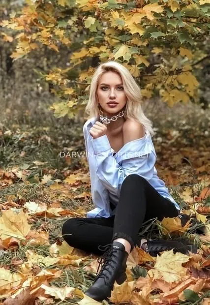 Darwin escorts hanna