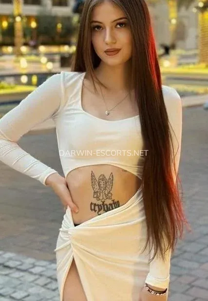 Darwin escorts Annika — 5