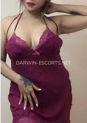 Darwin escorts Isabel — 3