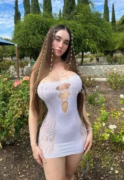 Darwin escorts Aubrey — 1