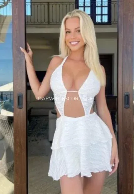 Darwin escorts Amber — 3