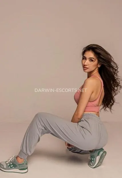 Darwin escorts Elisabeth — 2