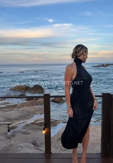 Darwin escorts Kendall — 2