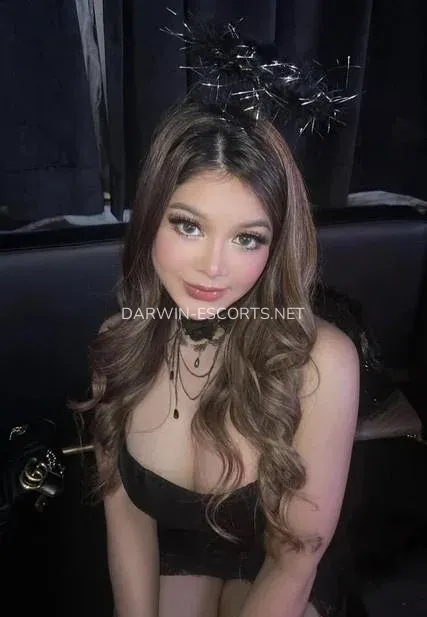 Darwin escorts Annabelle — 1