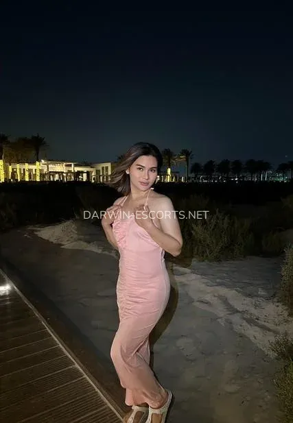 Darwin escorts Sarah — 4