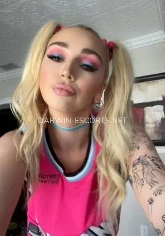 Darwin escorts Natalie — 3