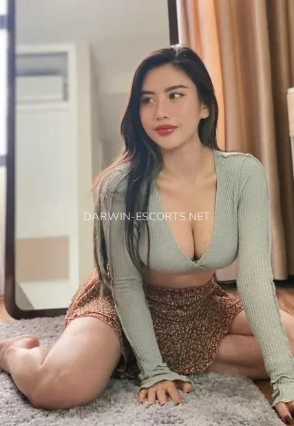 Darwin escorts Olivia — 5