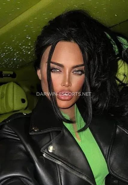 Darwin escorts Charlotte — 4