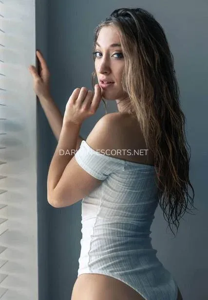 Darwin escorts Melissa — 3