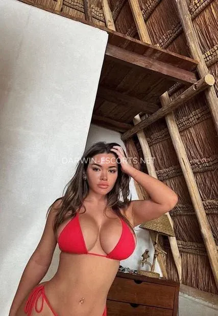 Darwin escorts Jazmin — 3
