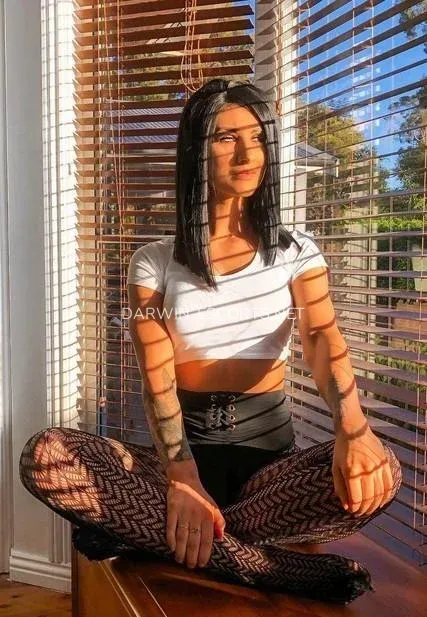 Darwin escorts Jazmine — 7