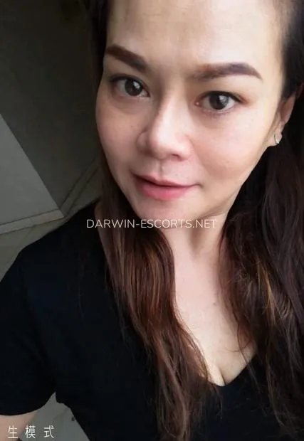 Darwin escorts Klara — 2