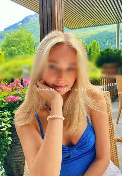 Darwin escorts Melissa — 3