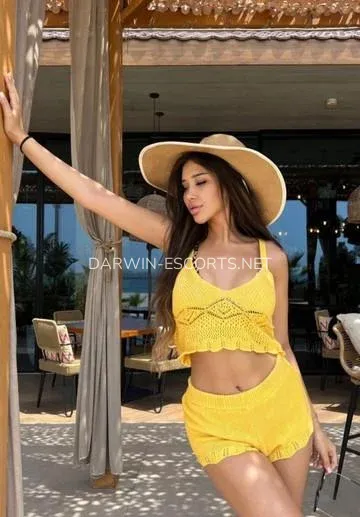 Darwin escorts Cecilia — 6