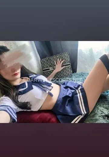 Darwin escorts Caliope — 1